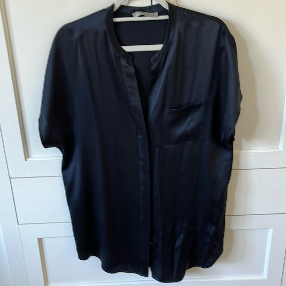Navy blue silk Vince blouse